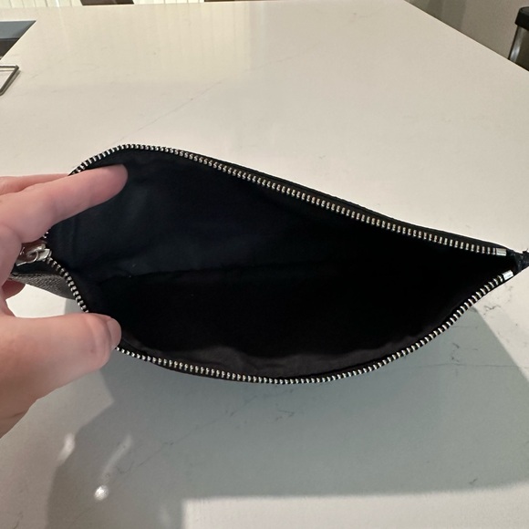 Authentic Black Coach clutch with silver zipper pull - Picture 4 of 5